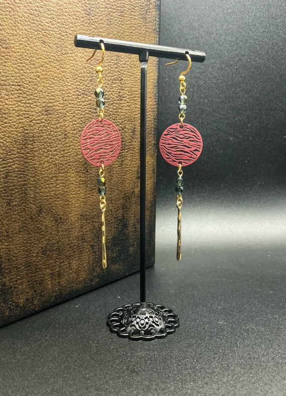 【ピアス イヤリング】レッド×ゴールド ハンドメイド ニッケルフリー