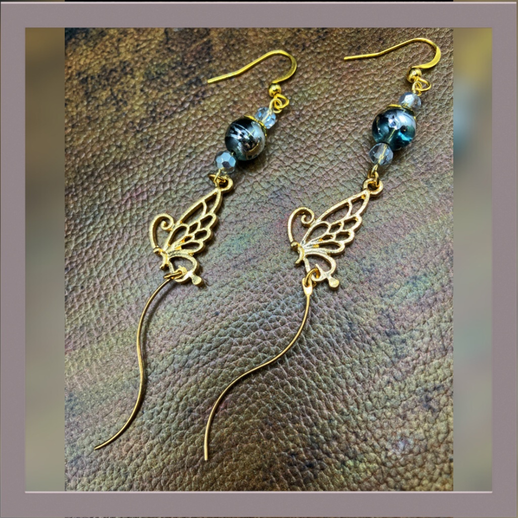 【ピアス イヤリング】ブラック×ゴールド　ハンドメイド　ニッケルフリー