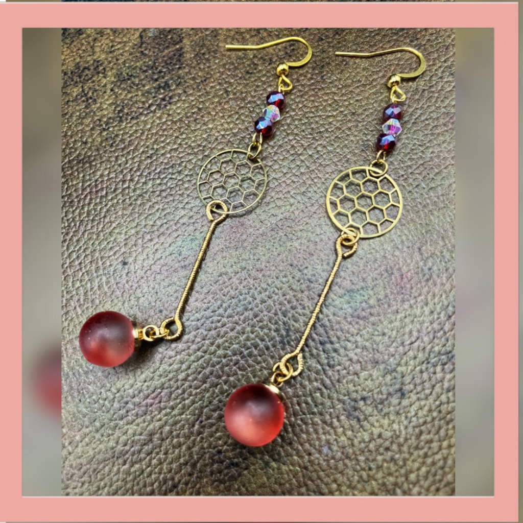 【ピアス イヤリング】レッド×ゴールド ハンドメイド ニッケルフリー