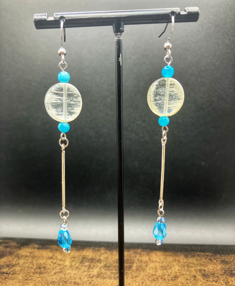 【ピアス イヤリング】ライトブルー×シルバー ハンドメイド ニッケルフリー