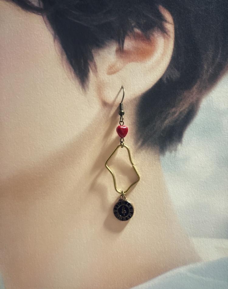 【ピアス イヤリング】レッド×ゴールド ハンドメイド ニッケルフリー