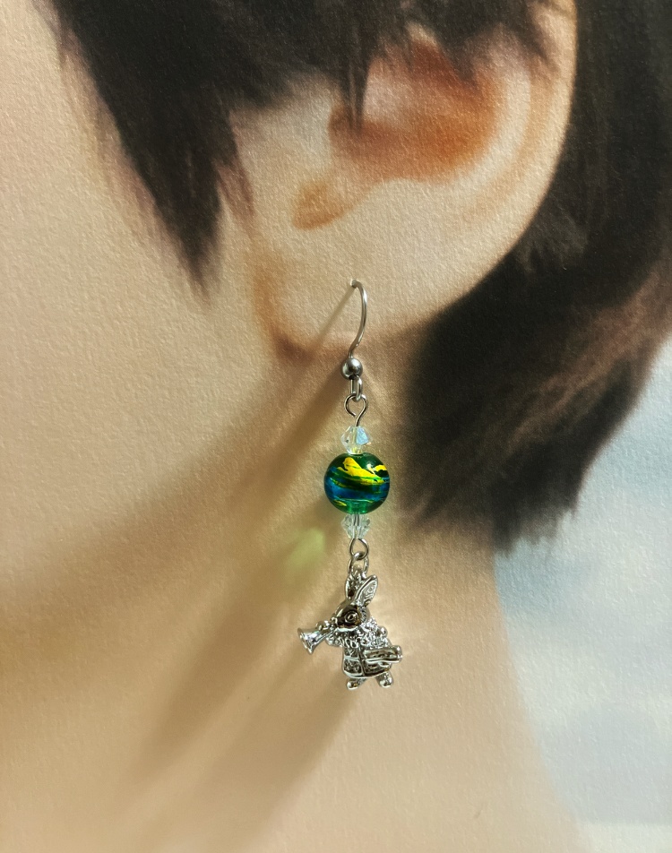 【ピアス イヤリング】グリーン×シルバー ハンドメイド ニッケルフリー