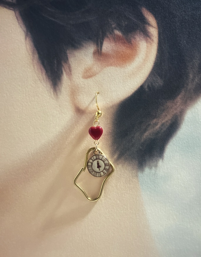 【ピアス イヤリング】レッド×ゴールド ハンドメイド ニッケルフリー