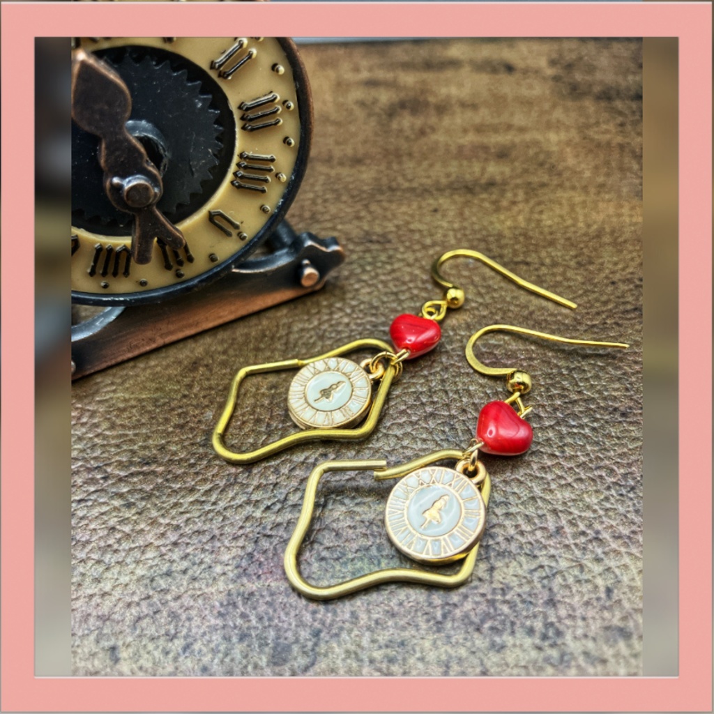 【ピアス イヤリング】レッド×ゴールド　ハンドメイド　ニッケルフリー