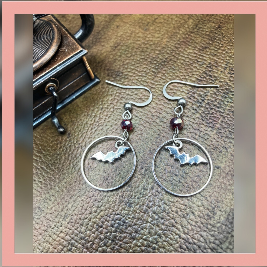 【ピアス イヤリング】レッド×シルバー ハンドメイド ニッケルフリー