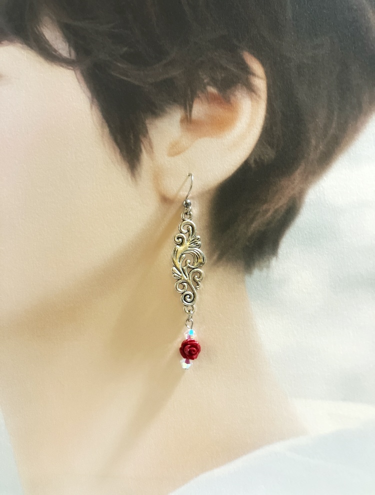 【ピアス イヤリング】レッド×シルバー ハンドメイド ニッケルフリー