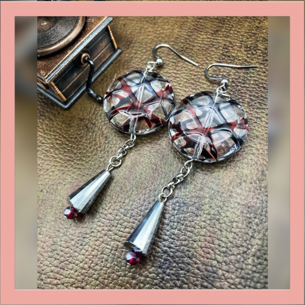 【ピアス イヤリング】レッド×シルバー　ハンドメイド　ニッケルフリー