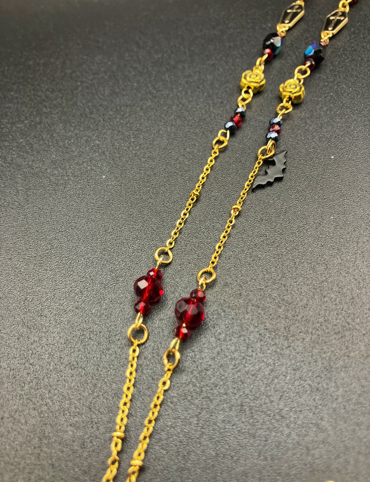 【メガネチェーン】レッド×ゴールド (ニッケルフリー)ハンドメイド