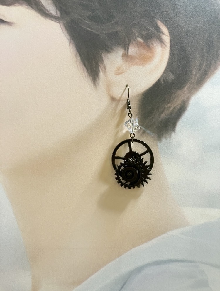 【ピアス イヤリング】ブラック×ゴールド ハンドメイド ニッケルフリー