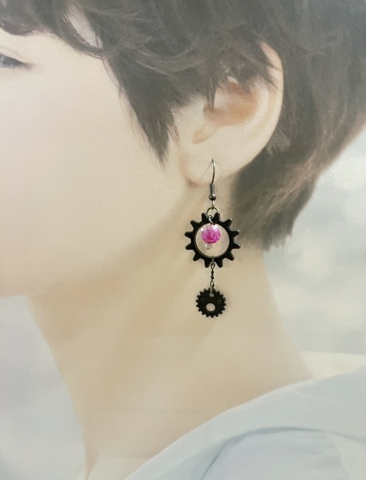 【ピアス イヤリング】ピンク×金古美 ハンドメイド ニッケルフリー