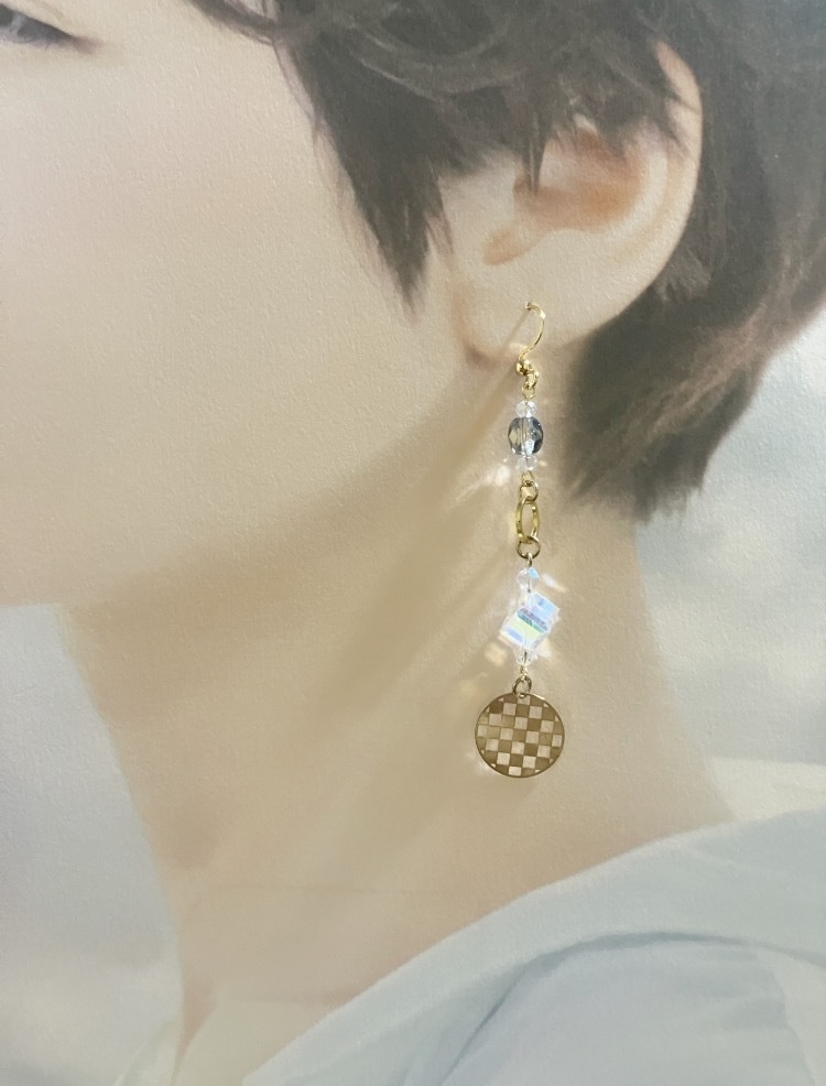 【ピアス イヤリング】ブラック×ゴールド ハンドメイド ニッケルフリー