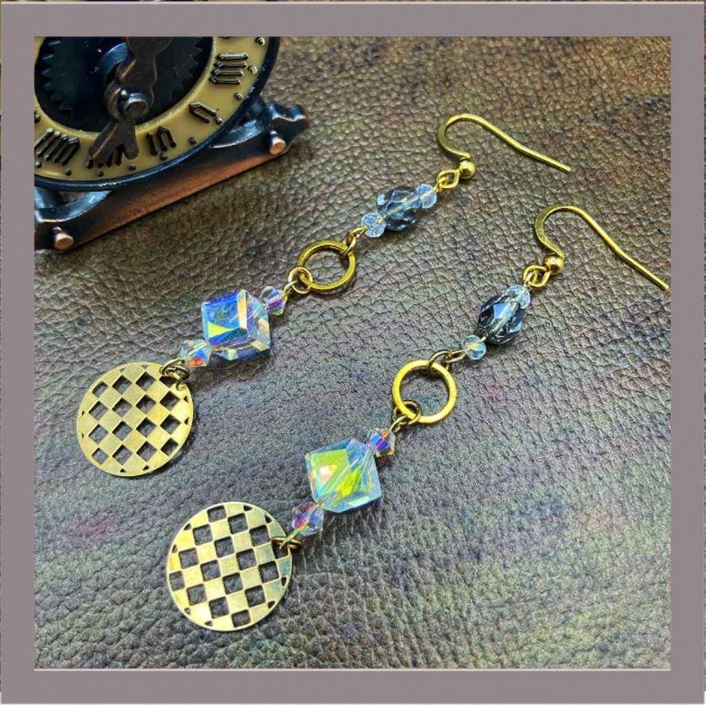 【ピアス イヤリング】ブラック×ゴールド ハンドメイド ニッケルフリー