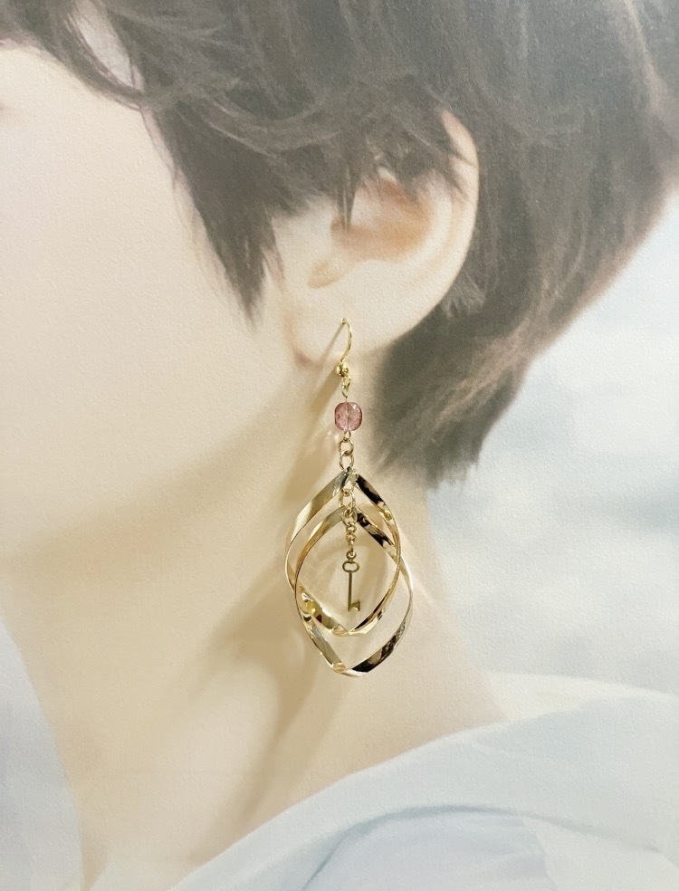 【ピアス イヤリング】ピンク×ゴールド ハンドメイド ニッケルフリー