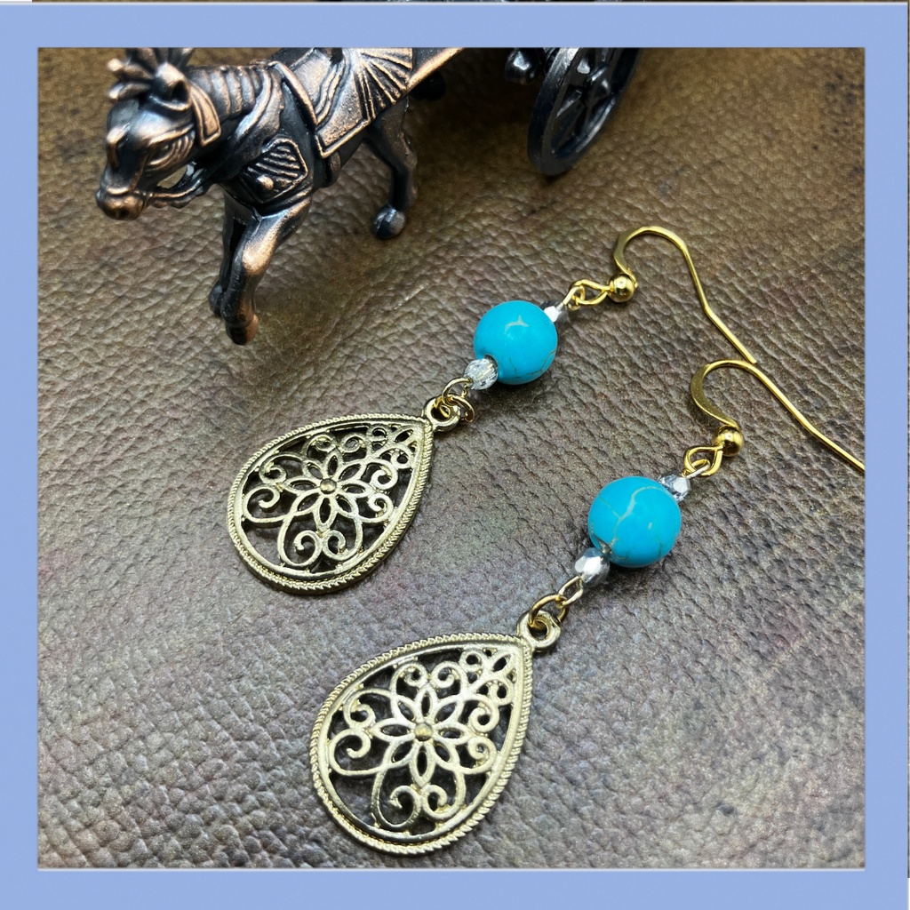 【ピアス イヤリング】ブルー×ゴールド　ハンドメイド　ニッケルフリー