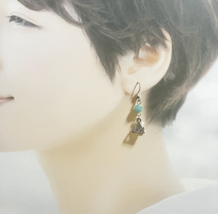 【ピアス イヤリング】ミントグリーン×シルバー ハンドメイド ニッケルフリー