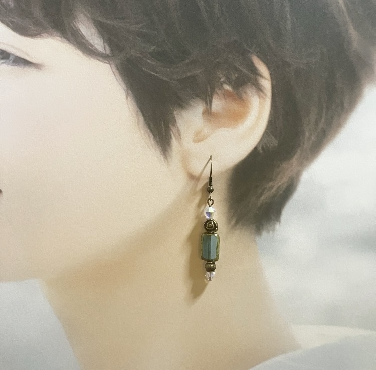 【ピアス イヤリング】ブルー×金古美 ハンドメイド