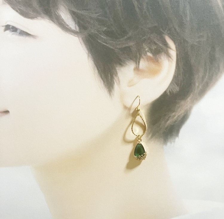 【ピアス イヤリング】グリーン×ゴールド ハンドメイド ニッケルフリー
