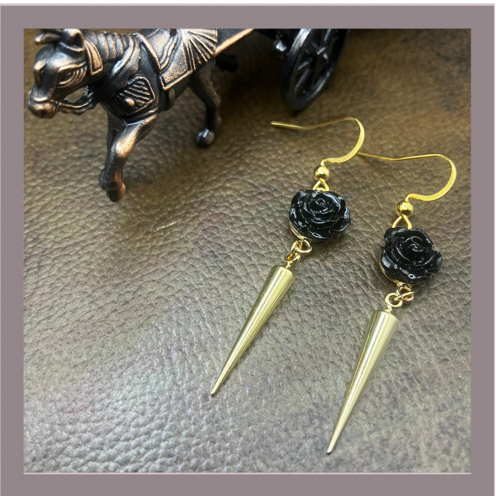 【ピアス イヤリング】ブラック×ゴールド ハンドメイド ニッケルフリー