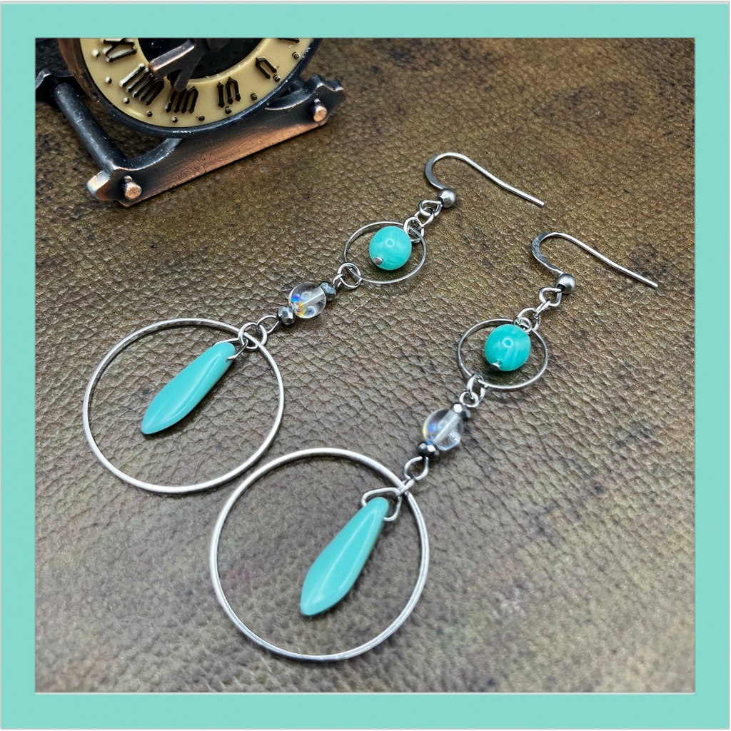 【ピアス イヤリング】ミントグリーン×シルバー　ハンドメイド　ニッケルフリー