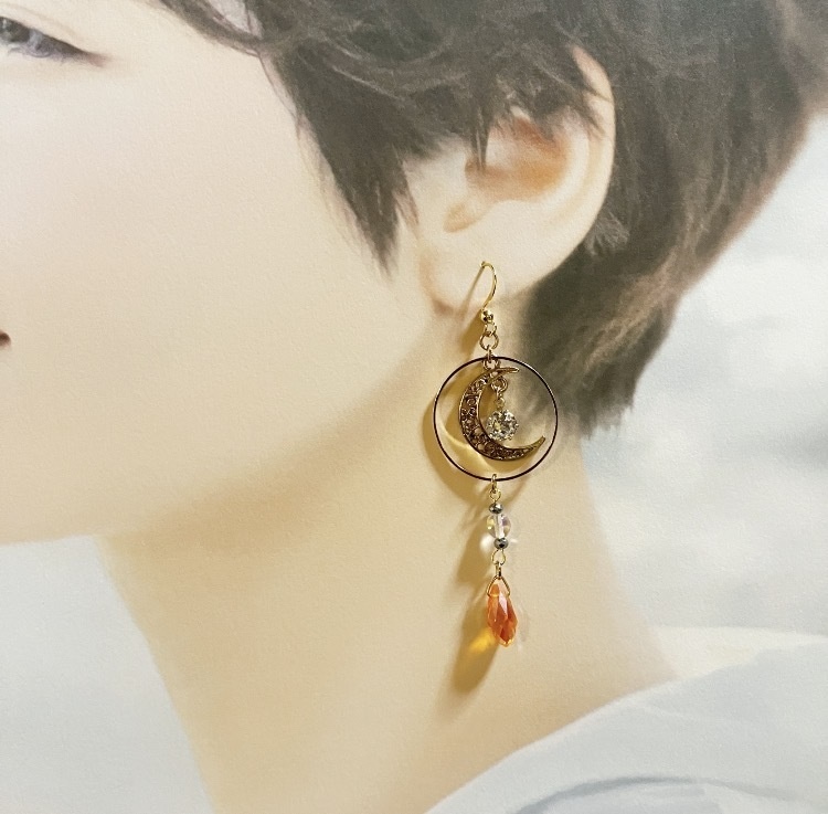 【ピアス イヤリング】オレンジ×ゴールド ハンドメイド ニッケルフリー