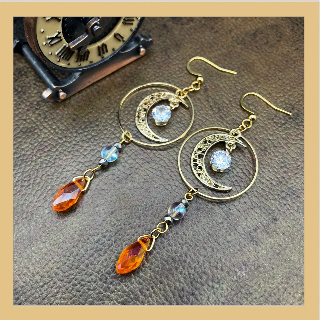 【ピアス イヤリング】オレンジ×ゴールド　ハンドメイド　ニッケルフリー