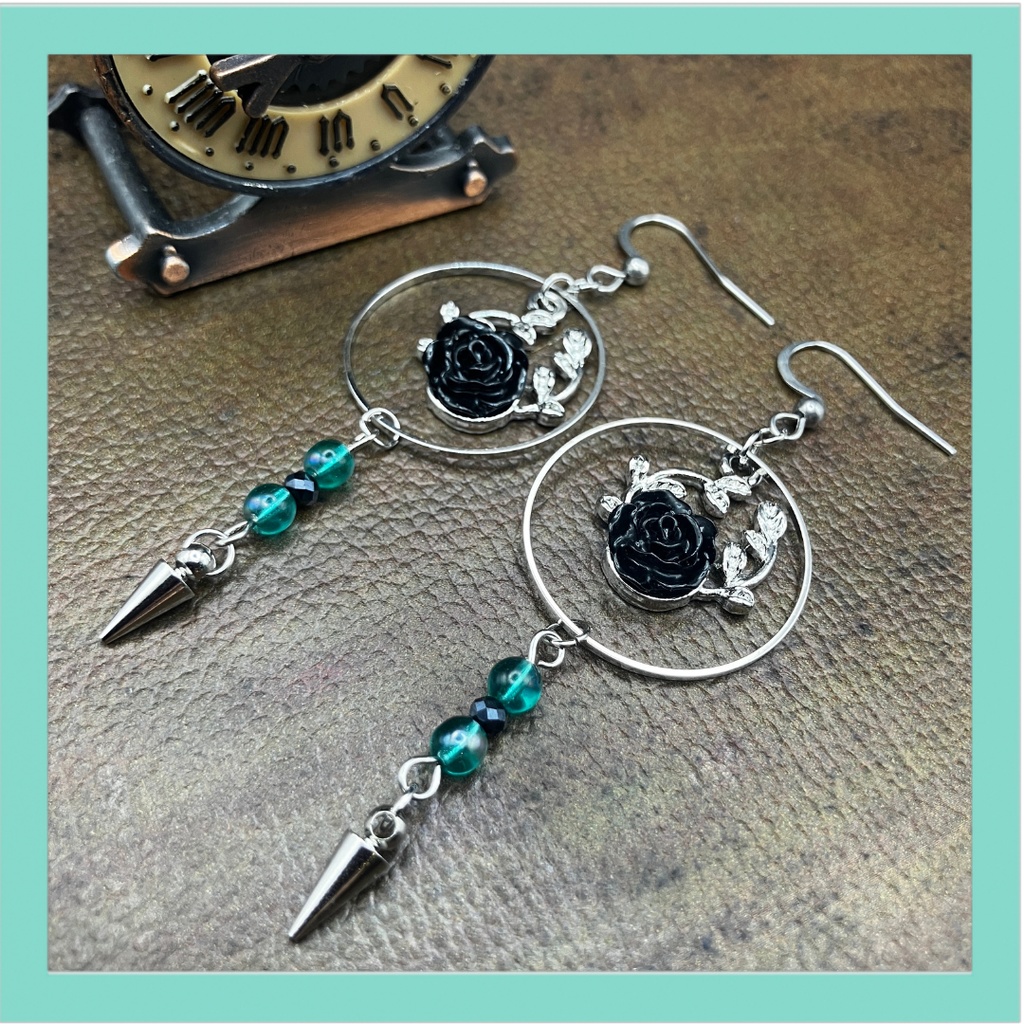 【ピアス イヤリング】ミントグリーン×シルバー　ハンドメイド　ニッケルフリー