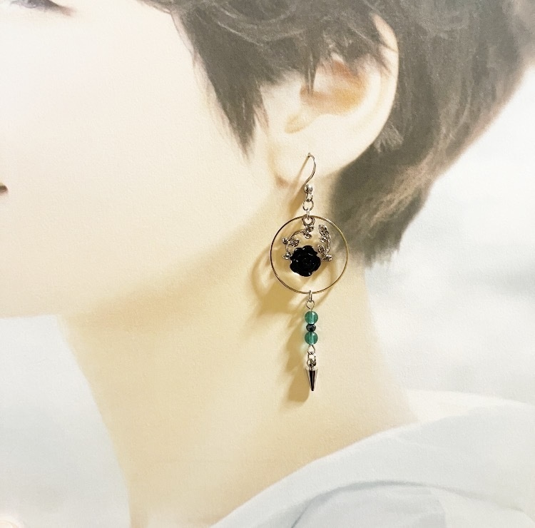 【ピアス イヤリング】ミントグリーン×シルバー ハンドメイド ニッケルフリー