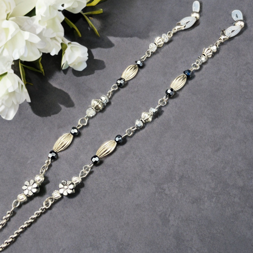 【メガネチェーン】ブラック×シルバー (ニッケルフリー)ハンドメイド