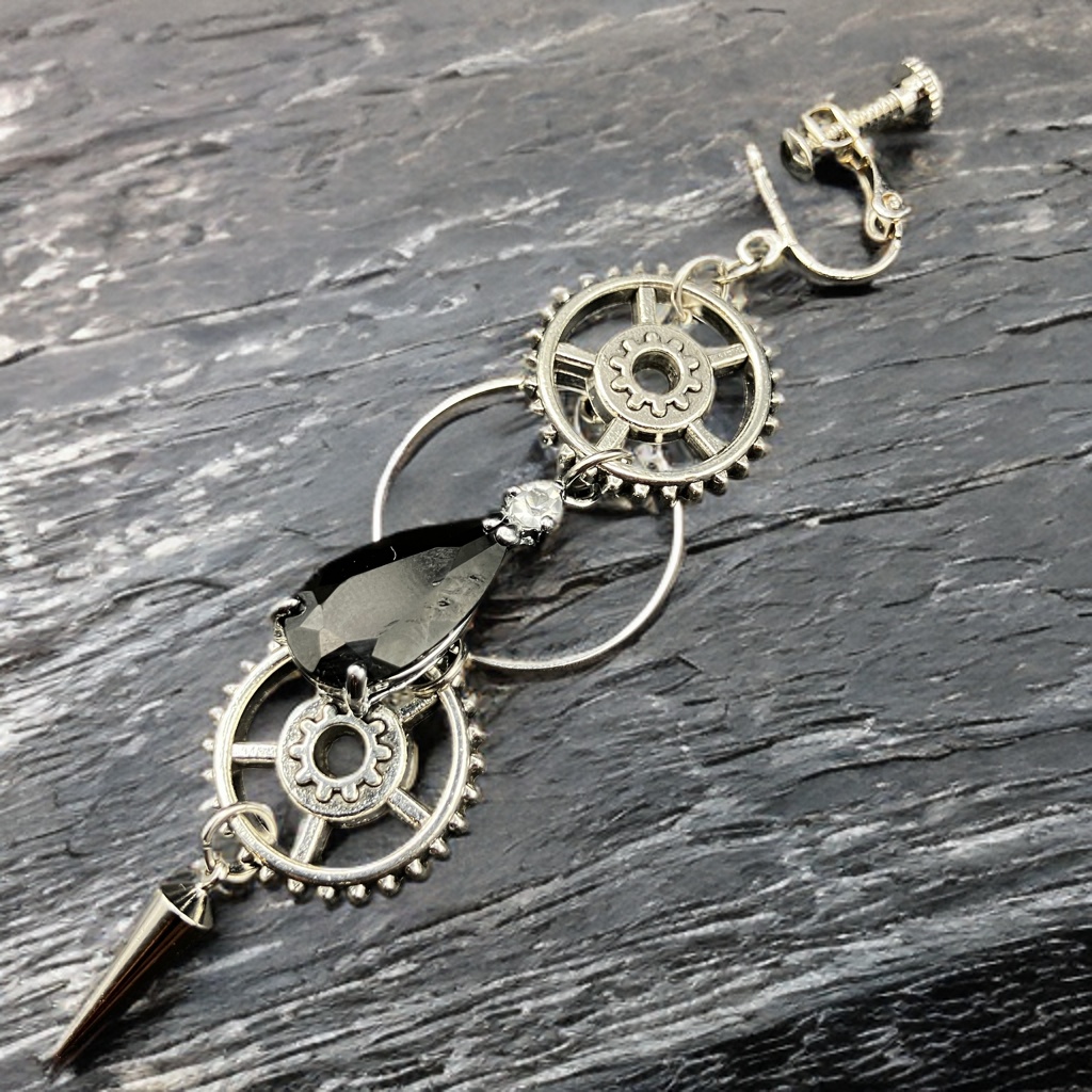 【3/20 アルトヴァリエで先行販売　後日BOOTHで通販予定】片耳イヤリング アシンメトリー ピアス穴不要　金属アレルギー対応　個性派アクセ　歯車　スチームパンク　ブラック