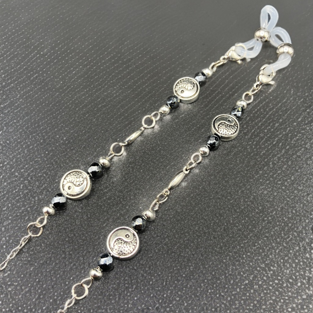 メガネチェーン　グラスコード　金属アレルギー対応　サージカルステンレス　ファンタジー　ニッケルフリー　個性的　推し活　ブラック　中華風　陰陽