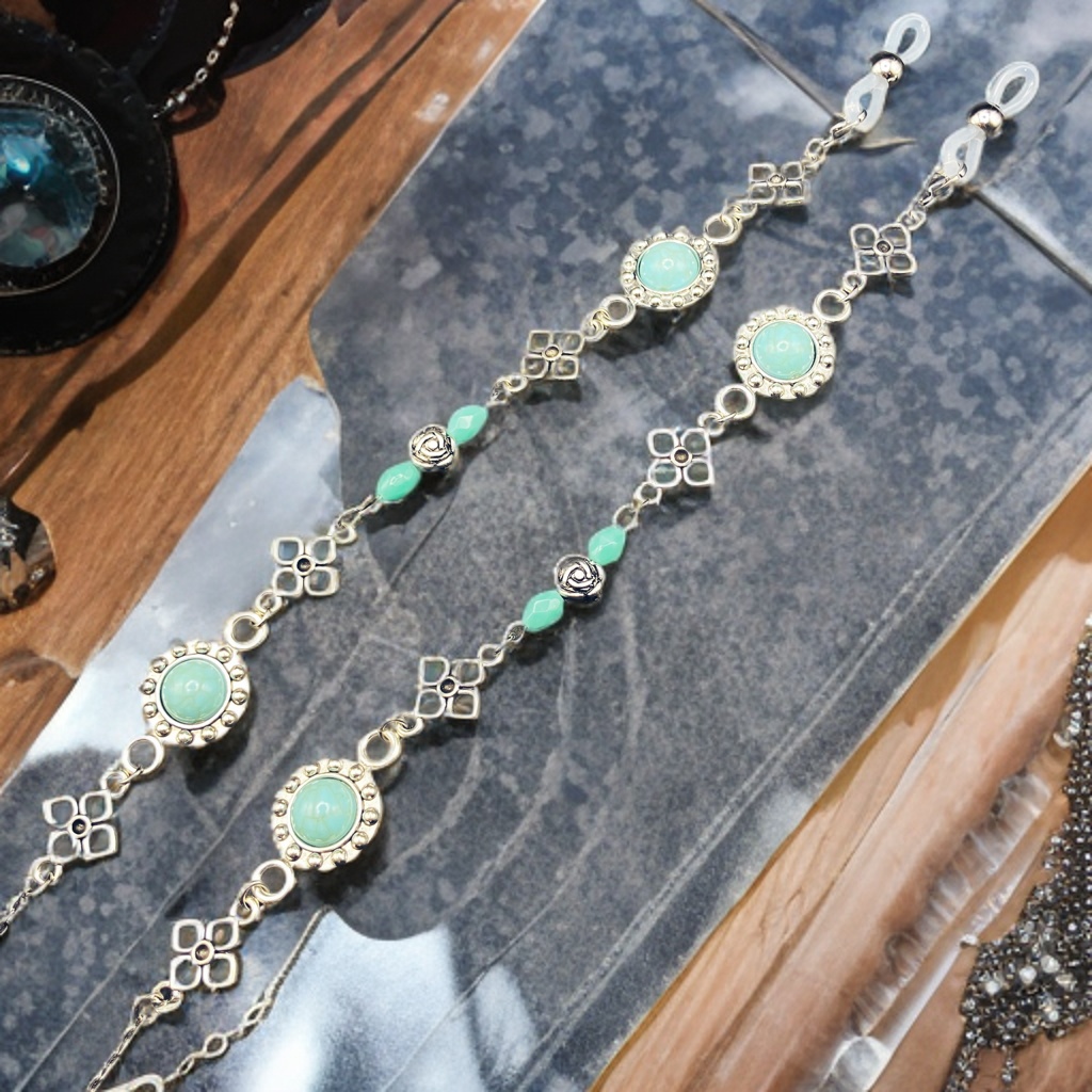 メガネチェーン　グラスコード　金属アレルギー対応　サージカルステンレス　ニッケルフリー　個性的　かっこいい　かわいい　ミントグリーン　夏コーデ