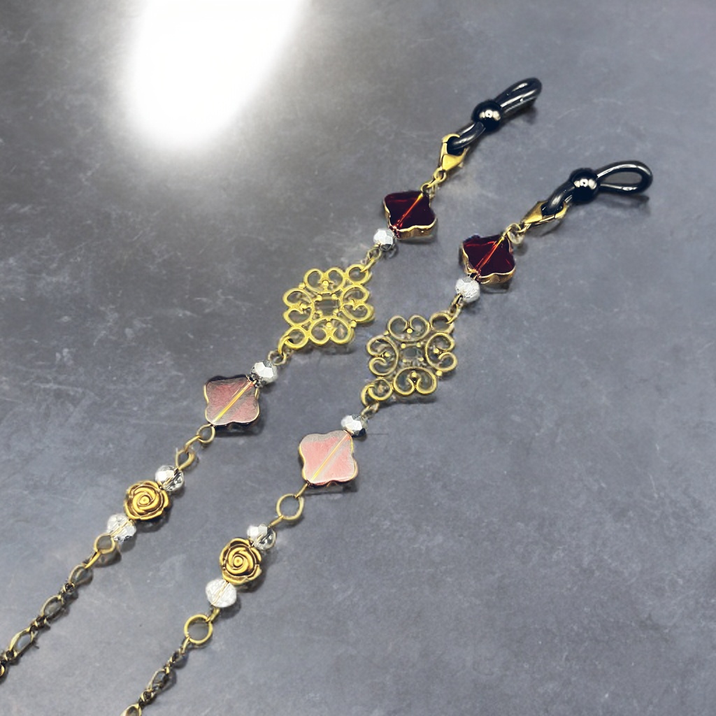 メガネチェーン　グラスコード　ファンタジー　個性的　推し活　きれい　アンティーク　かっこいい　レッド