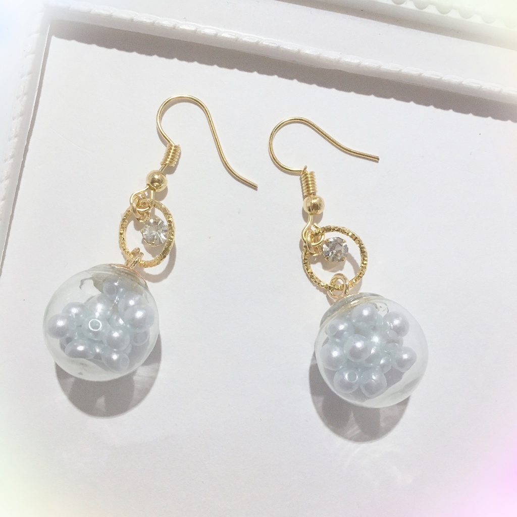 ガラスドーム×水色パールビーズのピアス*イヤリング ノンホール キッズイヤリング