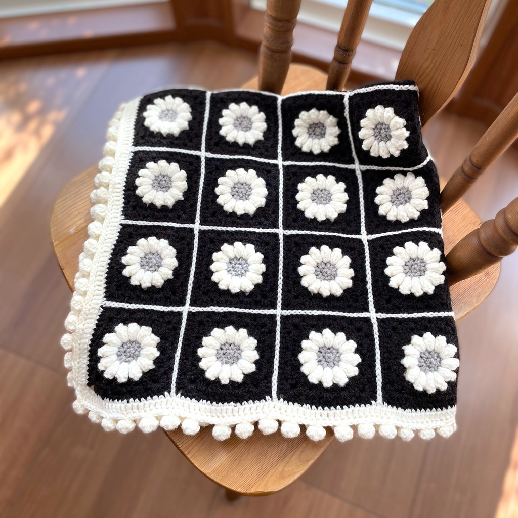 マーガレットのモノクロブランケット