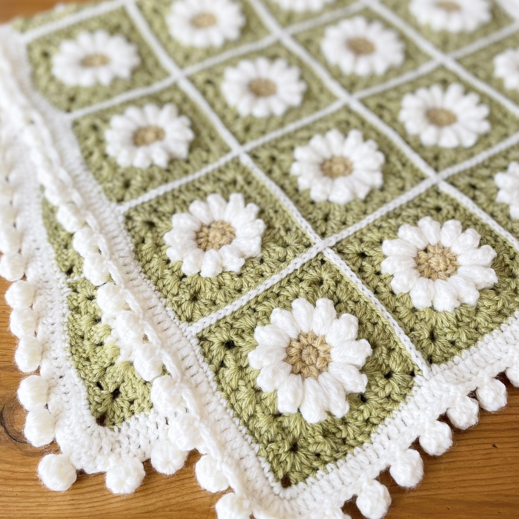 新・マーガレットの春の草原色ハーフブランケット