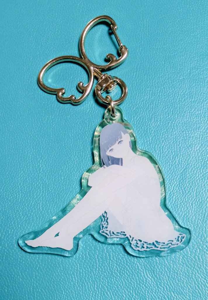 微笑む彼女の水面アクリルキーホルダー