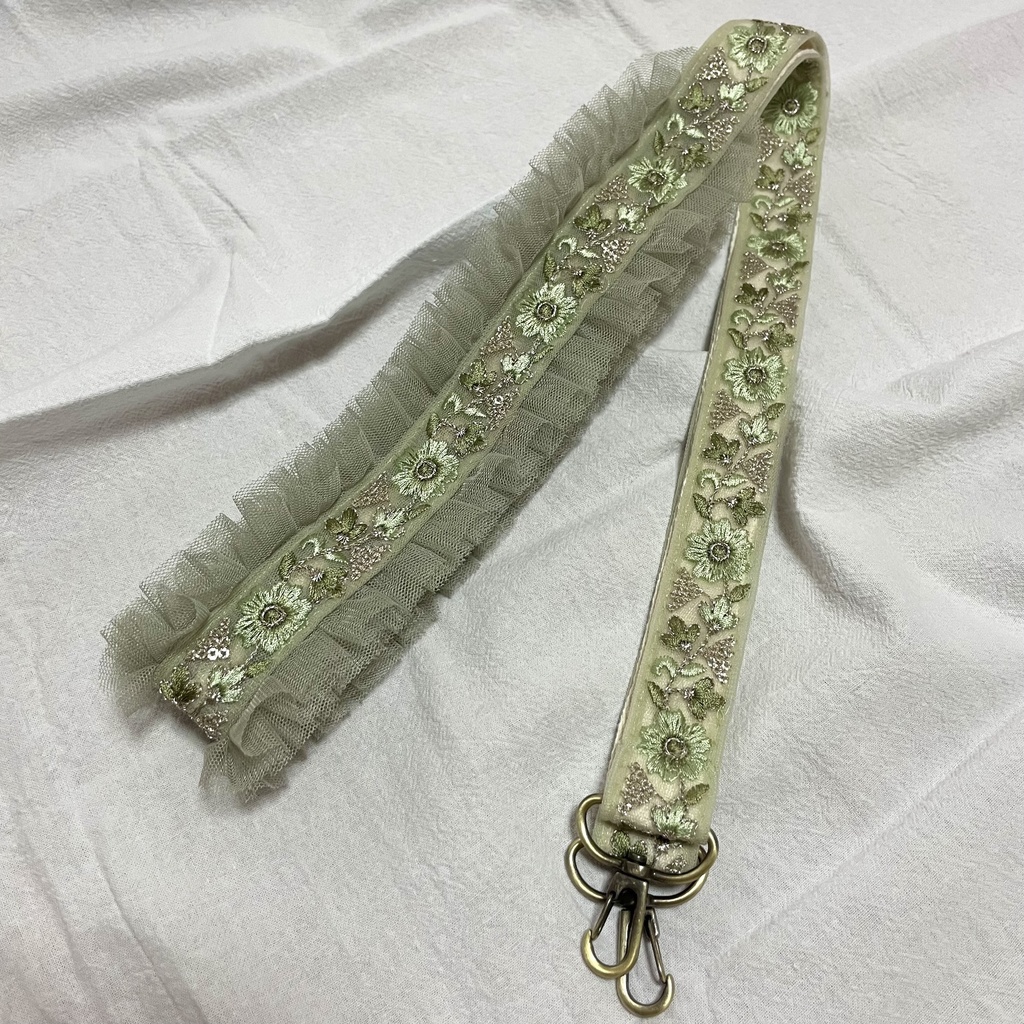 インド刺繍リボン スマホショルダーストラップ