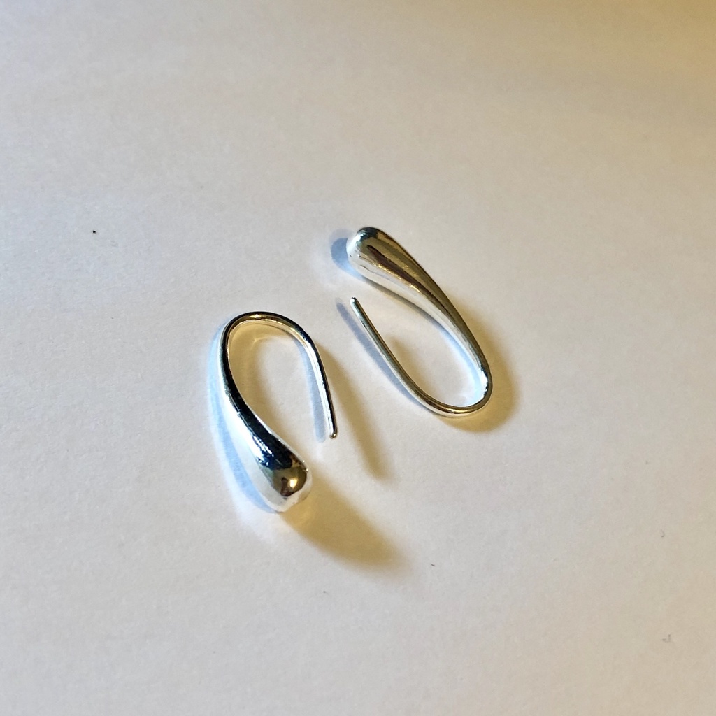【sirver925】雫 シンプル シルバーピアス SV925