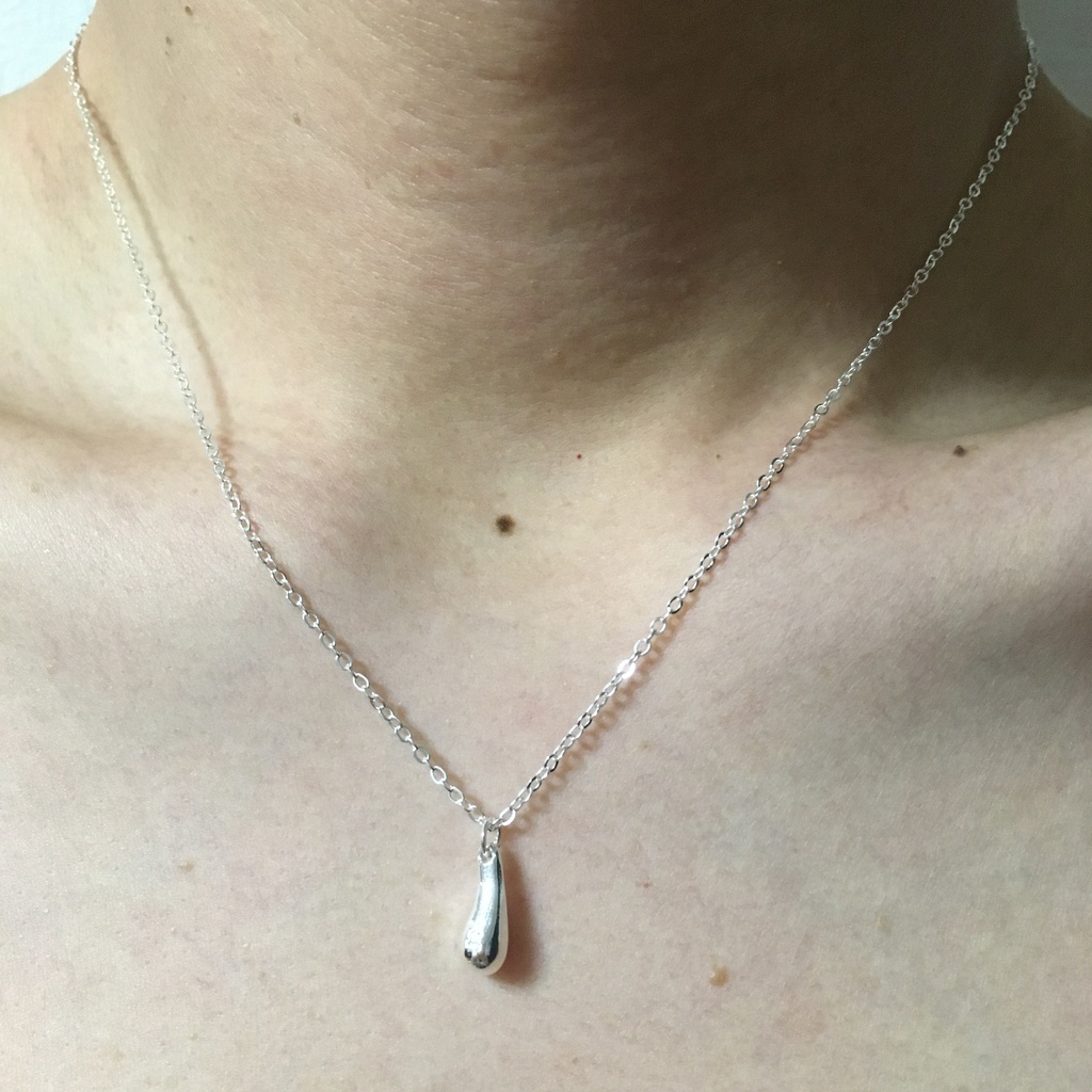 【感謝デーSALE】シンプル シルバーネックレス フリーサイズ 雫 drop silver925