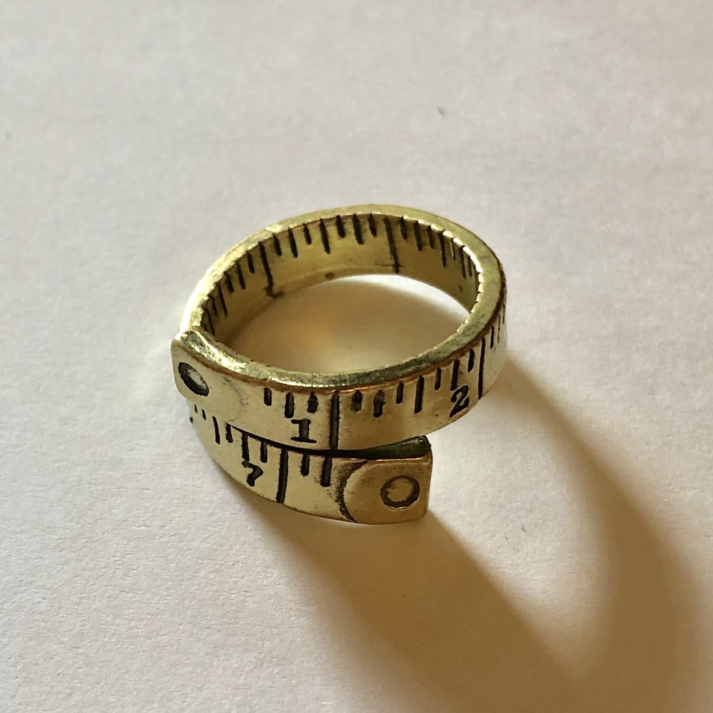 小人の仕立て屋さん ものさしリング ゴールド フリーサイズ