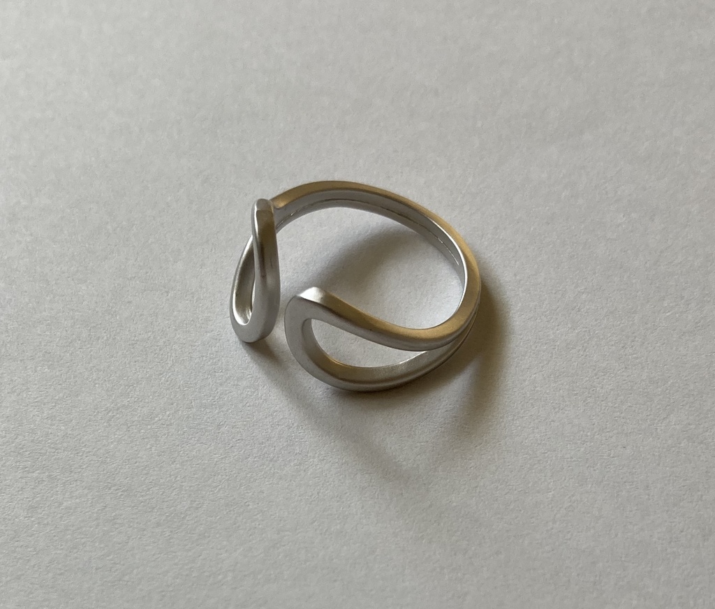 ワのリング シルバー 指輪 アクセサリー