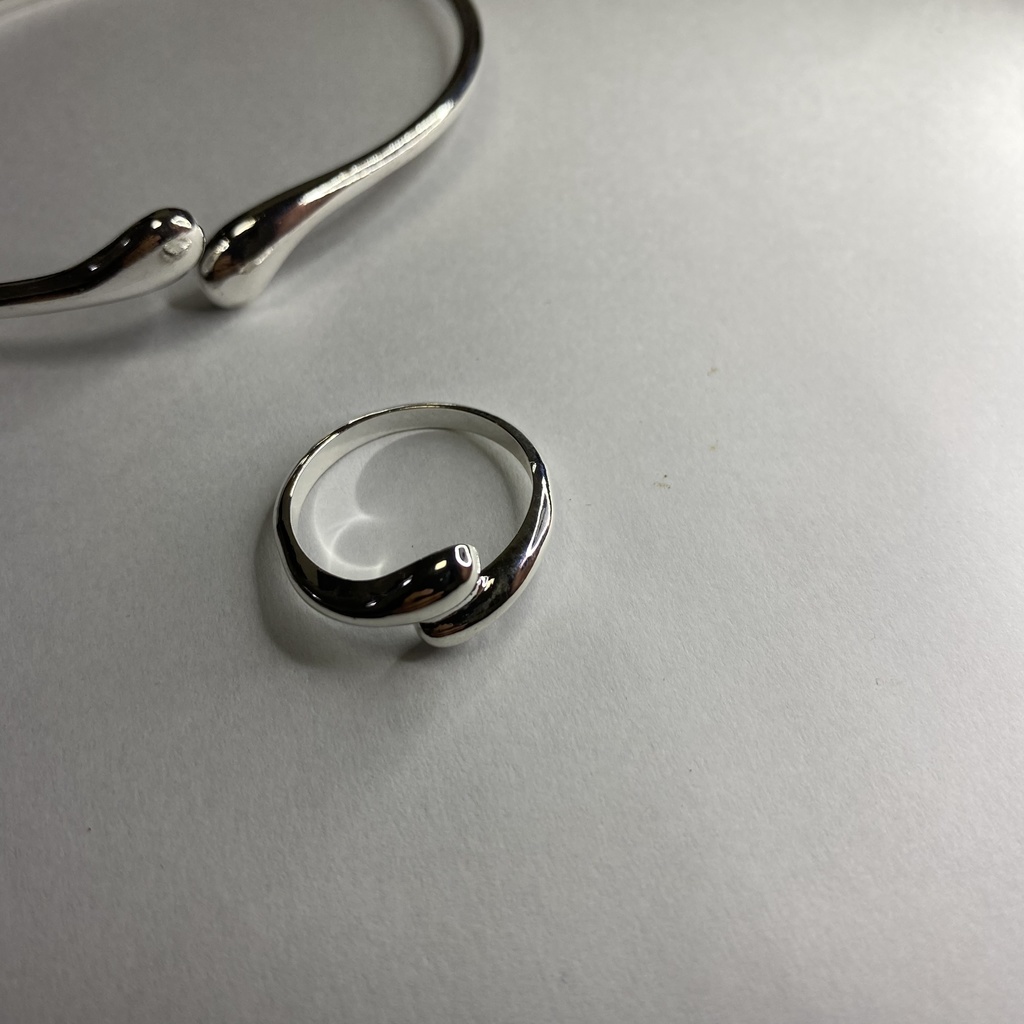 【silver925 】シンプル シルバーリング フリーサイズ 雫 drop