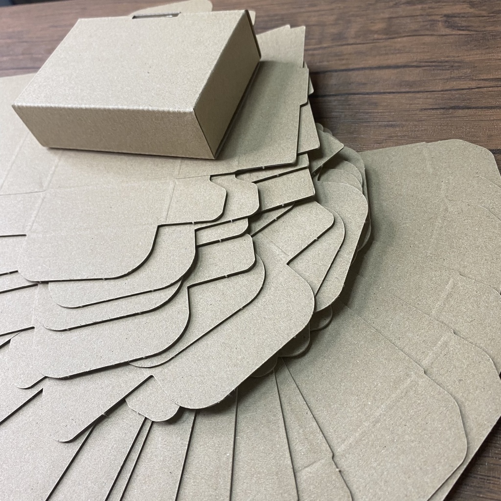 最安120円で発送可能!名刺サイズダンボール15枚セット【おまけつき】