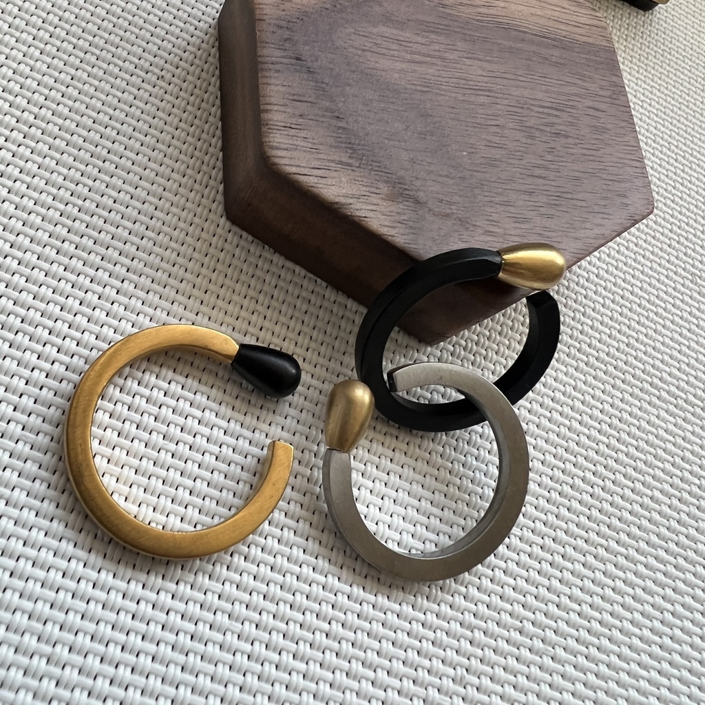 マッチ棒リング オープンリング ブラック×ゴールド