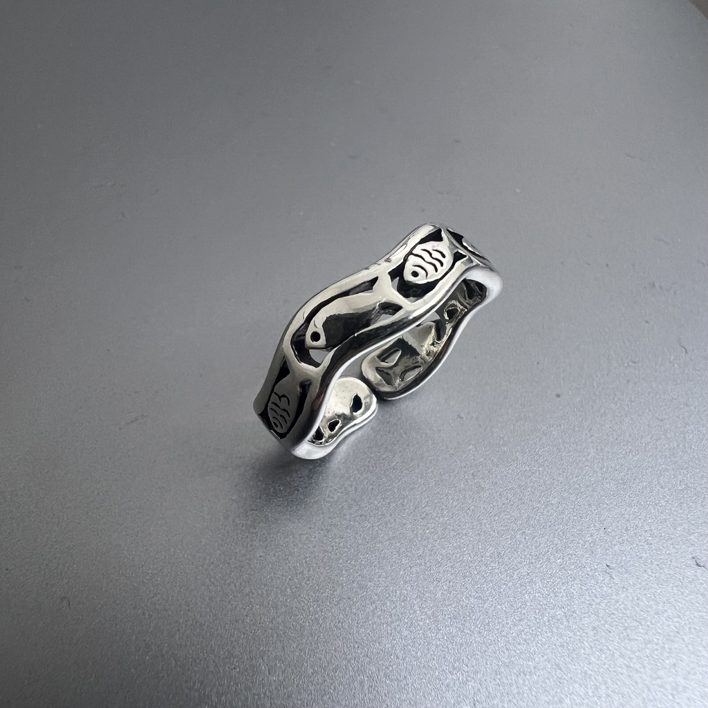 お魚さん行列リング シルバーリング フリーサイズ【SV925】