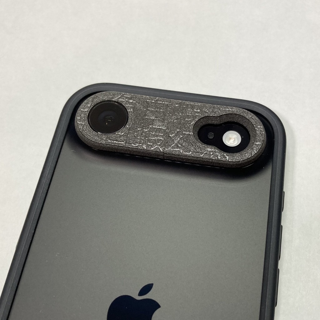iPhone Air用のカメラ部のみを保護するバンパー