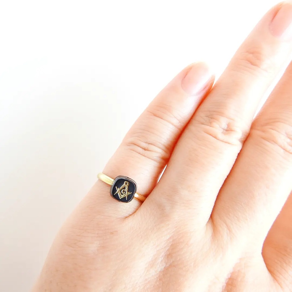 【紋章シリーズ】フリーメイソンのピアス&ピンキーリング