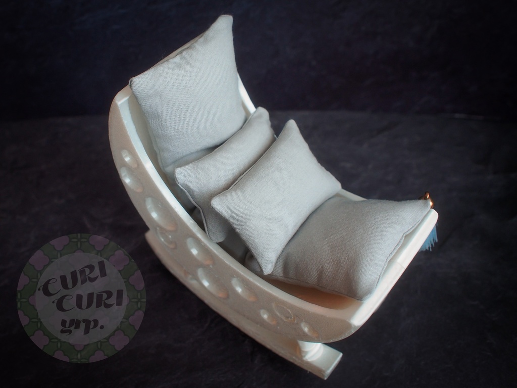 月のゆらゆらチェア(パールホワイト)