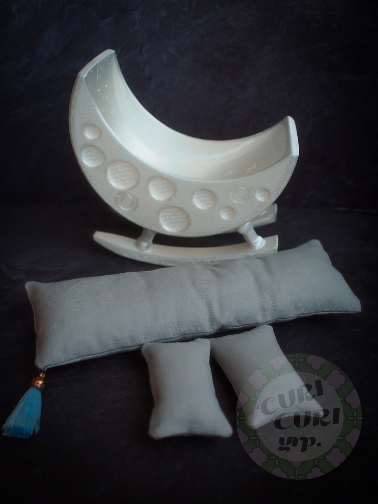 月のゆらゆらチェア(パールホワイト)