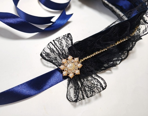 黒いレースのヘッドドレス